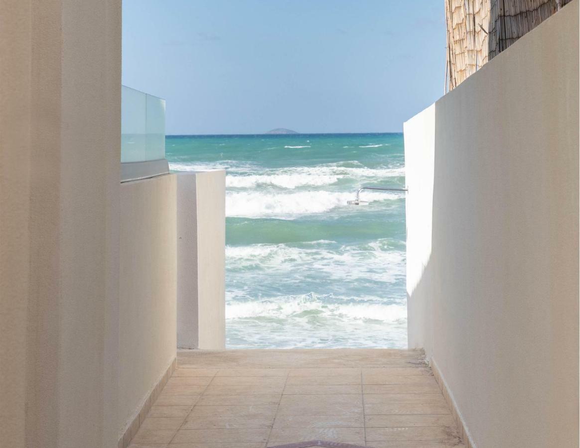 Pebble, An Idyllic Seaside Suite Kokkini Hani Экстерьер фото